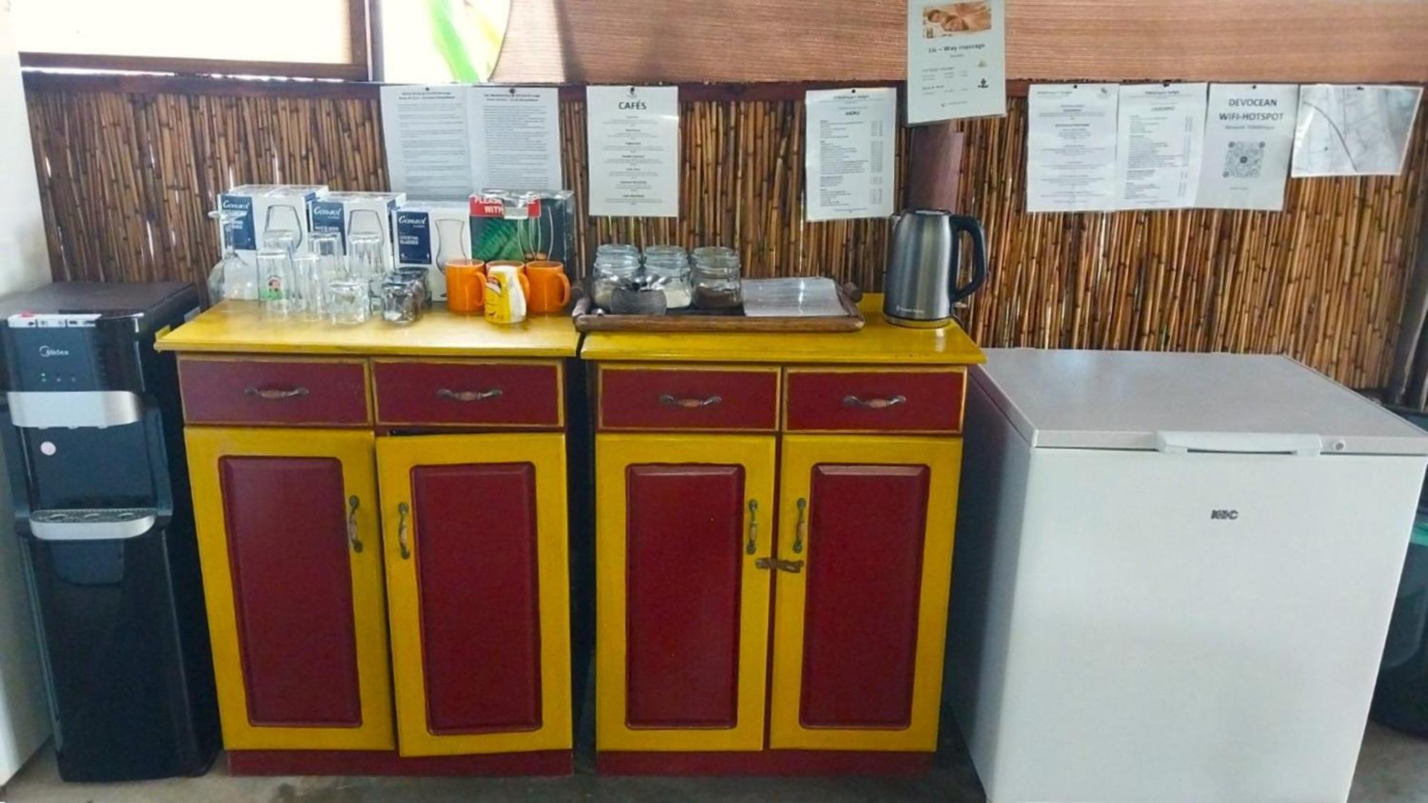 Devocean Eco Adventure Lodge ポンタ・ド・オウロ エクステリア 写真