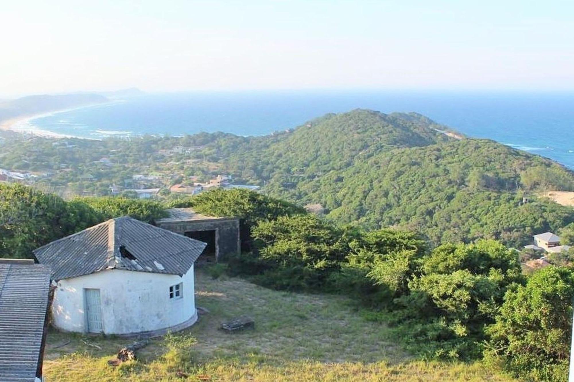 Devocean Eco Adventure Lodge ポンタ・ド・オウロ エクステリア 写真