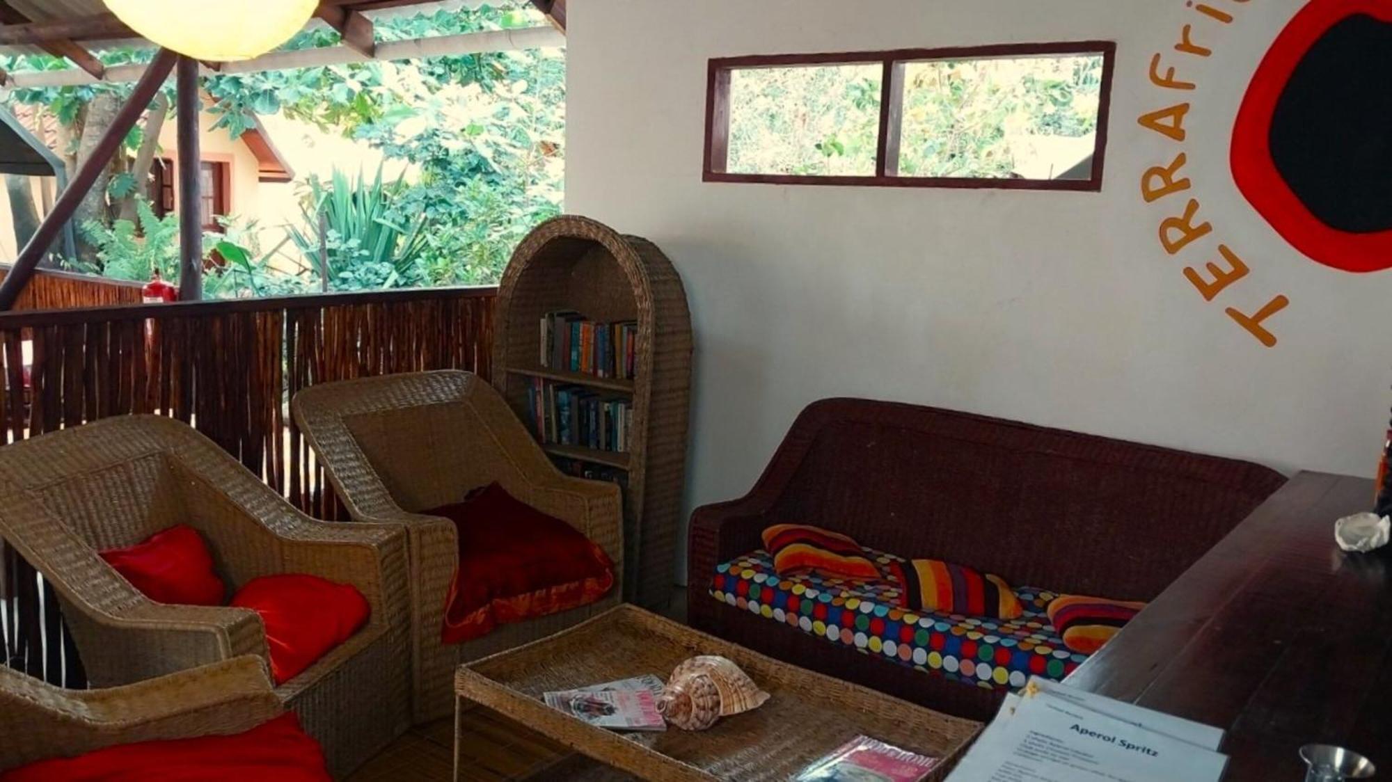 Devocean Eco Adventure Lodge ポンタ・ド・オウロ エクステリア 写真